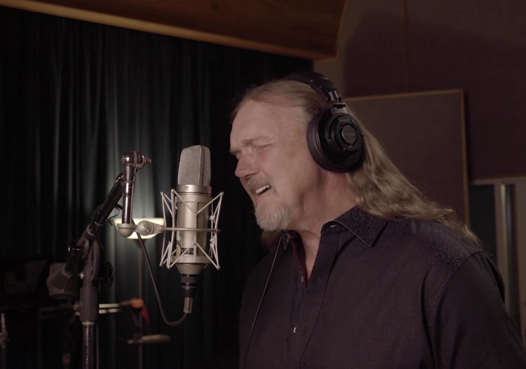 TRACE ADKINS Brentwood TN Homes Worth $8 Million | celebrity houses ...